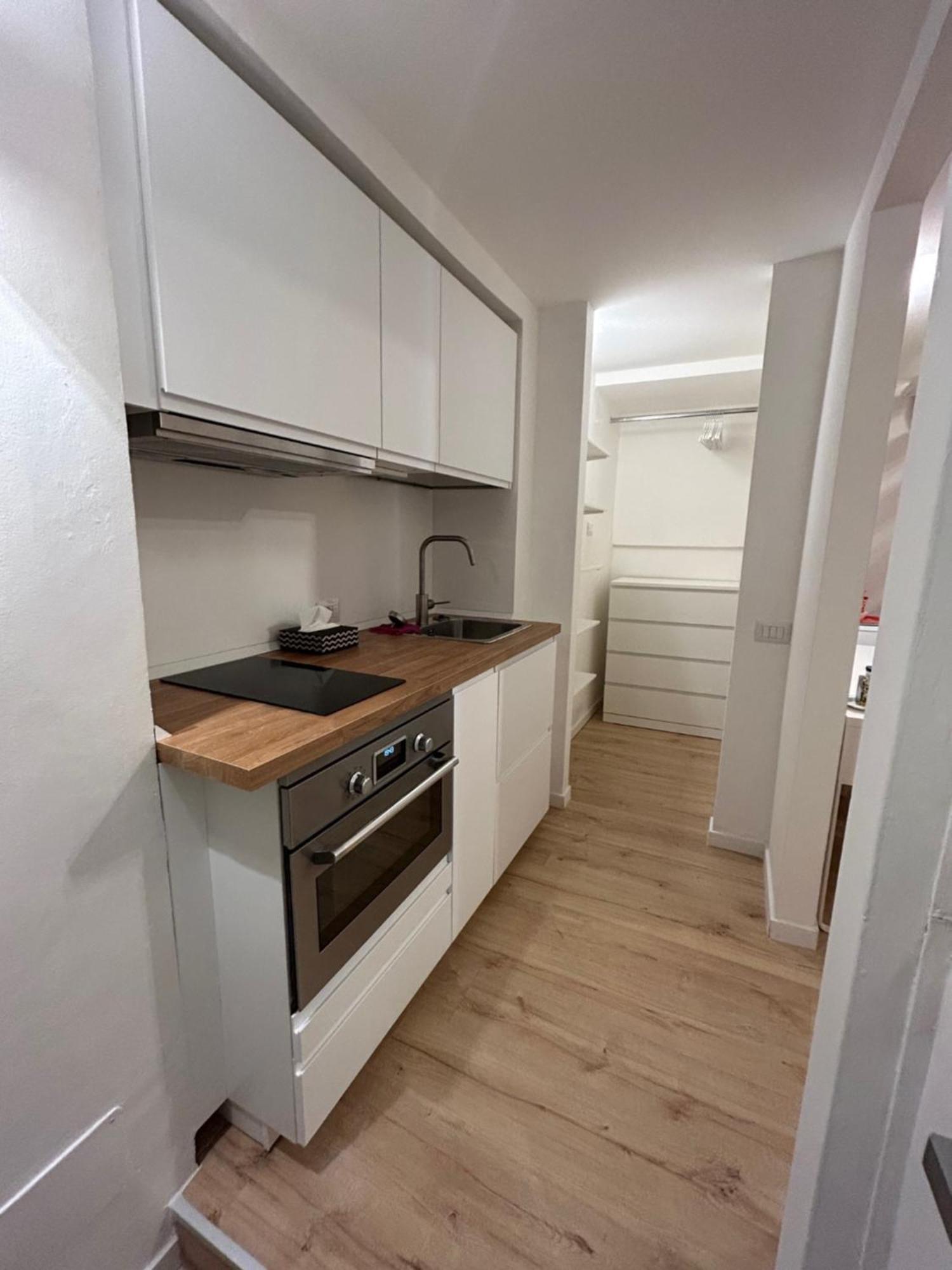 Studio Apartment Near Bocconi มิลาน ภายนอก รูปภาพ